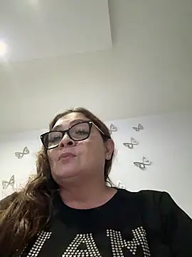 AntonellaAlondra4 online show from 06-04-26, 12:05