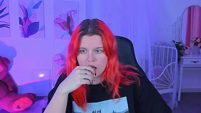 NielletaBlossom online show from 02-14-25, 05:03