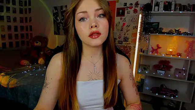 AkiraKatsu online show from 12-21-25, 11:06