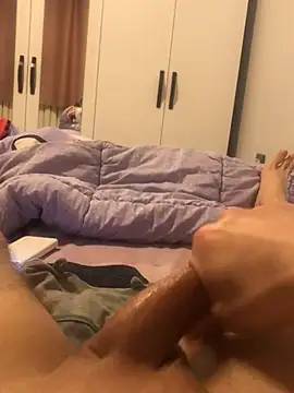 Snapshot of PerfectBisex chatting on 02-10-25, 06:45 PerfectBisex online show from 02-10-25, 06:45