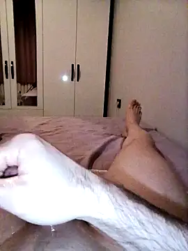 Snapshot of PerfectBisex chatting on 03-14-25, 05:57 PerfectBisex online show from 03-14-25, 05:57