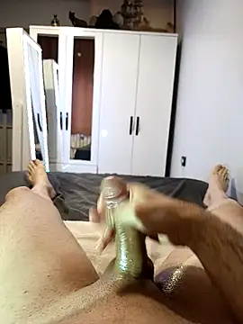 Snapshot of PerfectBisex chatting on 10-04-25, 05:05 PerfectBisex online show from 10-04-25, 05:05