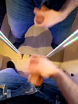 Snapshot of PerfectBisex chatting on 12-05-25, 03:52 PerfectBisex online show from 12-05-25, 03:52