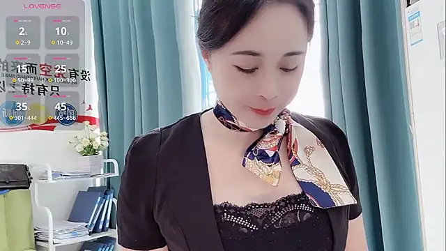 Snapshot of Qwi-V1 chatting on 09-09-25, 02:22 Qwi-V1 online show from 09-09-25, 02:22