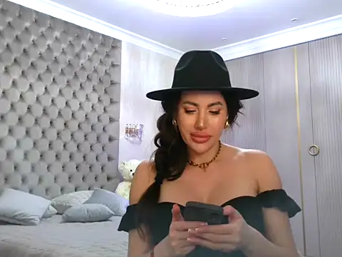 TianaPosh online show from 03-22-25, 03:09