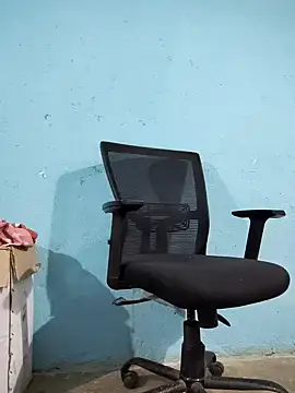 Snapshot of Kashish_SC chatting on 02-12-25, 08:27 Kashish SC online show from 02-12-25, 08:27