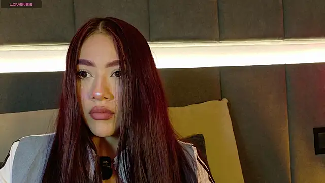 nicolle pierce online show from 04-12-26, 10:42