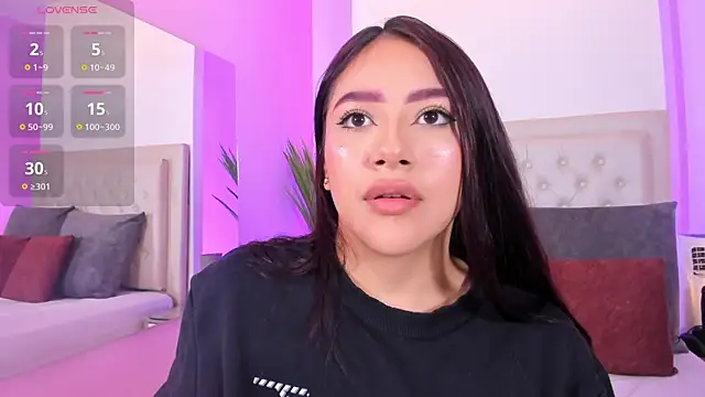 nicolle pierce online show from 04-16-26, 02:51