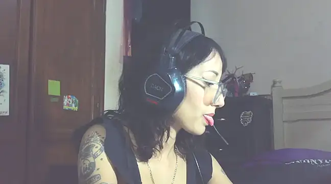 Snapshot of HighLilith chatting on 02-01-25, 05:28 HighLilith online show from 02-01-25, 05:28