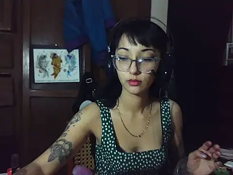 Snapshot of HighLilith chatting on 02-04-25, 04:48 HighLilith online show from 02-04-25, 04:48