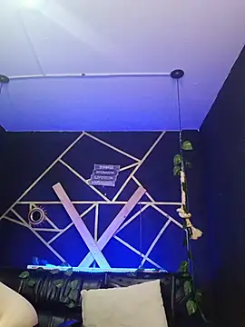 Gelena Black online show from 10-31-25, 01:45