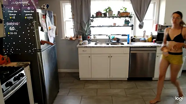 KSwonderland6 online show from 10-07-25, 05:10