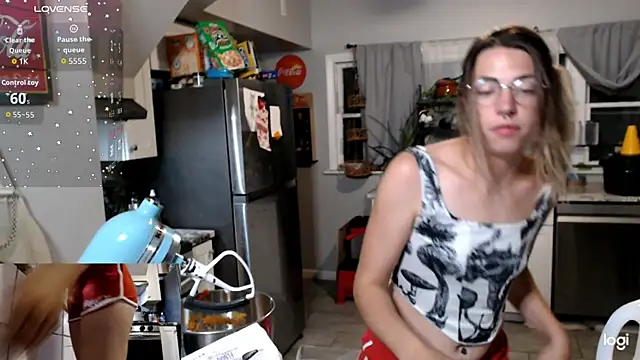 KSwonderland6 online show from 11-04-25, 04:33