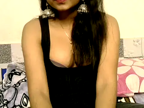 Snapshot of Sanjana_Gupta chatting on 02-06-25, 07:13 Sanjana Gupta online show from 02-06-25, 07:13