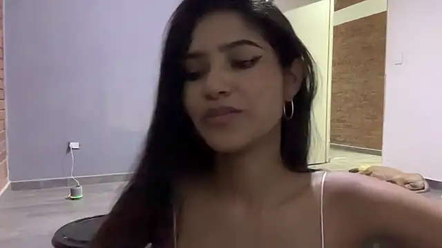 chiarabrielle00 online show from 07-10-26, 01:32