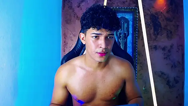 Snapshot of jamescurli_ chatting on 03-10-25, 02:37 jamescurli online show from 03-10-25, 02:37