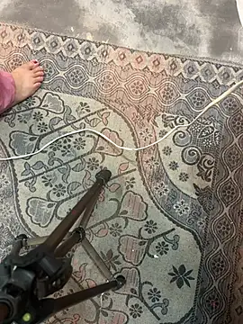 Snapshot of poision51 chatting on 04-11-26, 06:29 poision51 online show from 04-11-26, 06:29