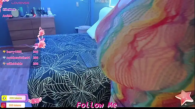 QueenYsuRey online show from 01-20-25, 05:16