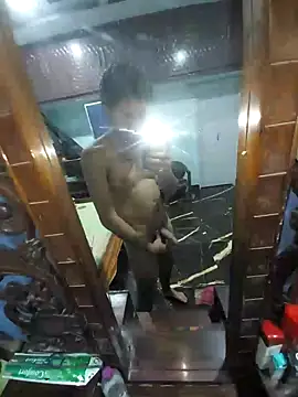 Snapshot of Dexiboy chatting on 01-24-25, 12:10 Dexiboy online show from 01-24-25, 12:10