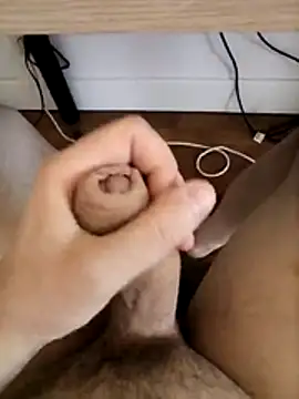 lovedoggy03 online show from 07-30-26, 12:37