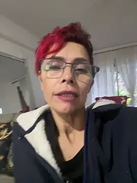Snapshot of MireyaTorresGu chatting on 12-31-24, 10:45 MireyaTorresGu online show from 12-31-24, 10:45