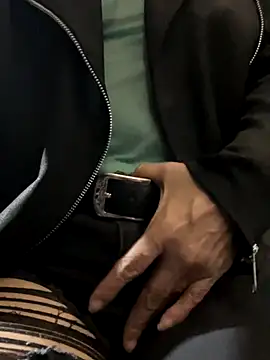 MireyaTorresGu online show from 10-26-25, 12:27