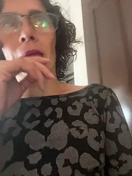 MireyaTorresGu online show from 03-12-26, 10:16