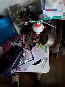 Snapshot of Manuu90 chatting on 01-06-26, 11:29 Manuu90 online show from 01-06-26, 11:29