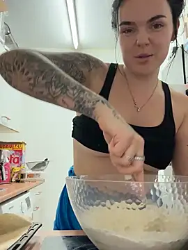 yorkshiregal online show from 11-11-25, 08:09