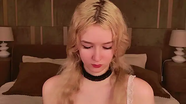 NaomiLoys online show from 03-09-25, 09:57