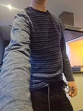 Hectorthyssen1 online show from 04-17-26, 04:37