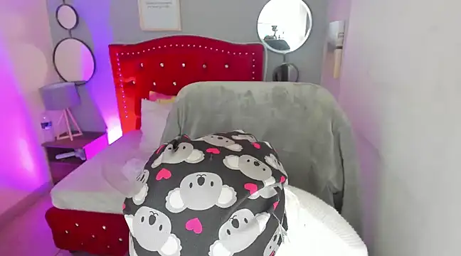 Namiko Park online show from 02-10-25, 06:13