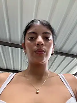 Baby Niels online show from 03-24-26, 05:18