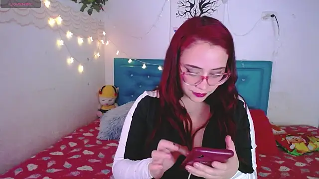 Snapshot of zarquita99 chatting on 02-04-25, 04:37 zarquita99 online show from 02-04-25, 04:37