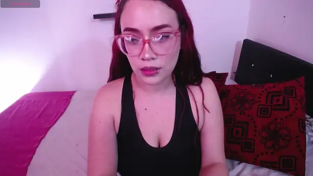 Snapshot of zarquita99 chatting on 12-18-25, 12:49 zarquita99 online show from 12-18-25, 12:49