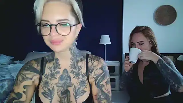 Snapshot of Alexandersonxo chatting on 03-04-25, 11:32 Alexandersonxo online show from 03-04-25, 11:32