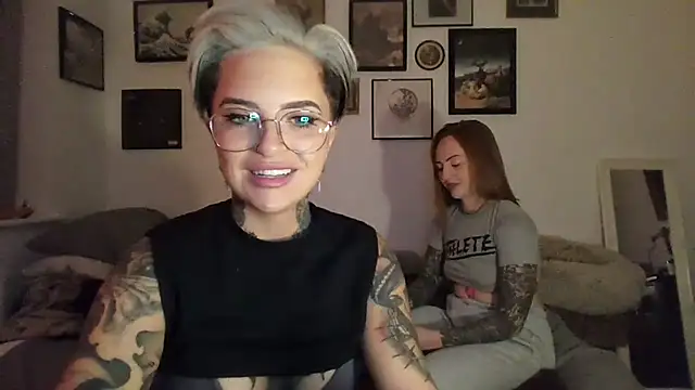 Snapshot of Alexandersonxo chatting on 10-27-25, 07:18 Alexandersonxo online show from 10-27-25, 07:18