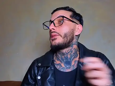 Snapshot of MentoXXL chatting on 03-17-26, 03:59 MentoXXL online show from 03-17-26, 03:59