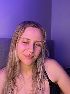 lunawolf21 online show from 02-02-26, 07:56