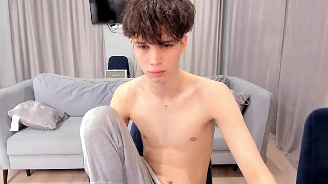 Im Shine Guy online show from 12-19-24, 10:53