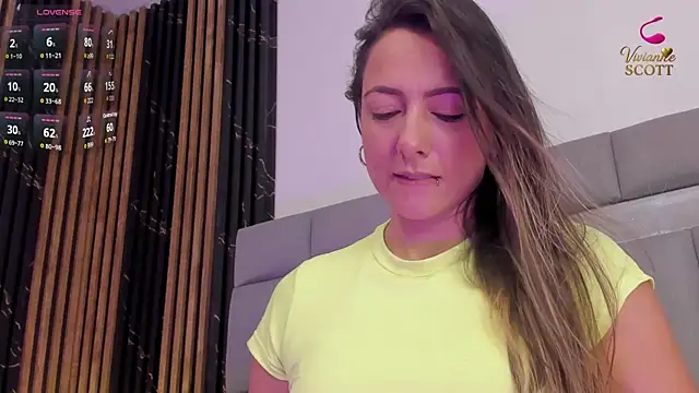 vivianne scott online show from 04-07-26, 12:16