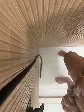 Snapshot of Gustavozx01 chatting on 11-06-25, 12:55 Gustavozx01 online show from 11-06-25, 12:55