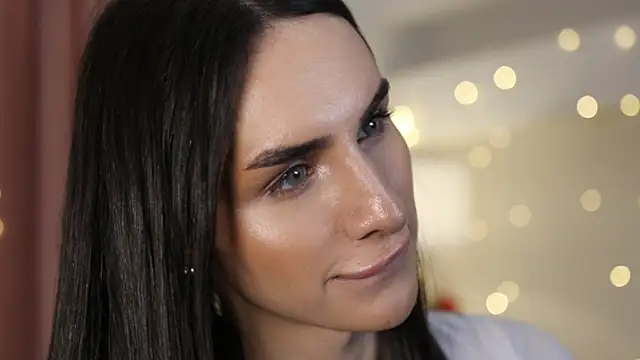 Snapshot of Kim_Oberlin_ chatting on 12-27-24, 02:43 Kim Oberlin online show from 12-27-24, 02:43