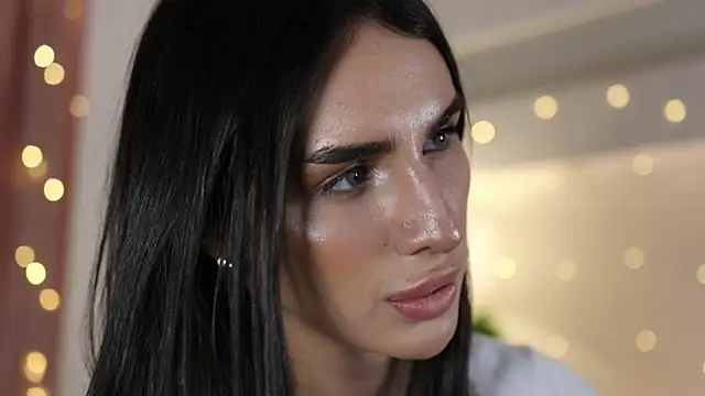 Snapshot of Kim_Oberlin_ chatting on 02-04-25, 02:10 Kim Oberlin online show from 02-04-25, 02:10