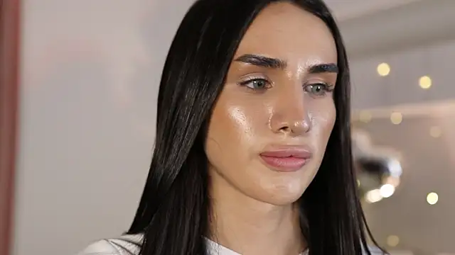 Snapshot of Kim_Oberlin_ chatting on 02-18-25, 02:16 Kim Oberlin online show from 02-18-25, 02:16