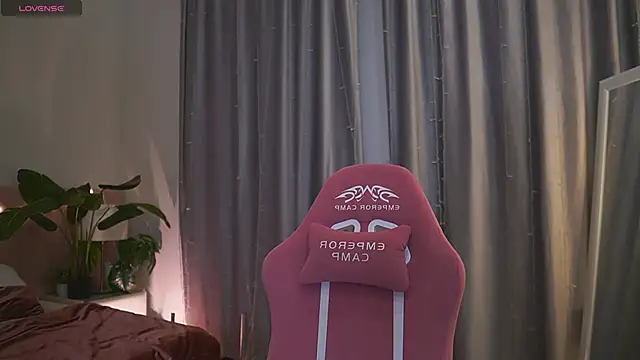 Snapshot of Kim_Oberlin_ chatting on 03-16-25, 11:38 Kim Oberlin online show from 03-16-25, 11:38