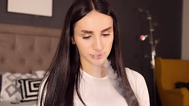 Snapshot of Kim_Oberlin_ chatting on 09-24-25, 11:35 Kim Oberlin online show from 09-24-25, 11:35