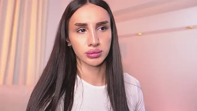 Snapshot of Kim_Oberlin_ chatting on 10-11-25, 10:58 Kim Oberlin online show from 10-11-25, 10:58