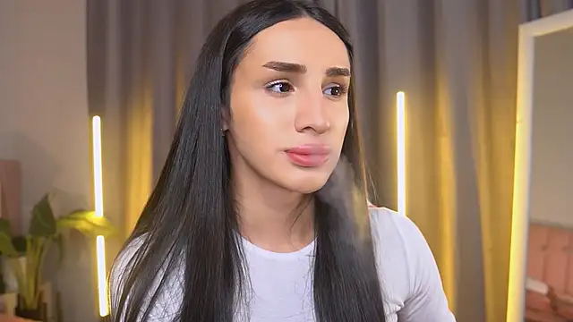 Snapshot of Kim_Oberlin_ chatting on 11-13-25, 03:55 Kim Oberlin online show from 11-13-25, 03:55