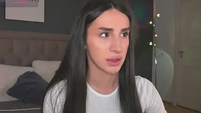 Snapshot of Kim_Oberlin_ chatting on 12-01-25, 11:04 Kim Oberlin online show from 12-01-25, 11:04